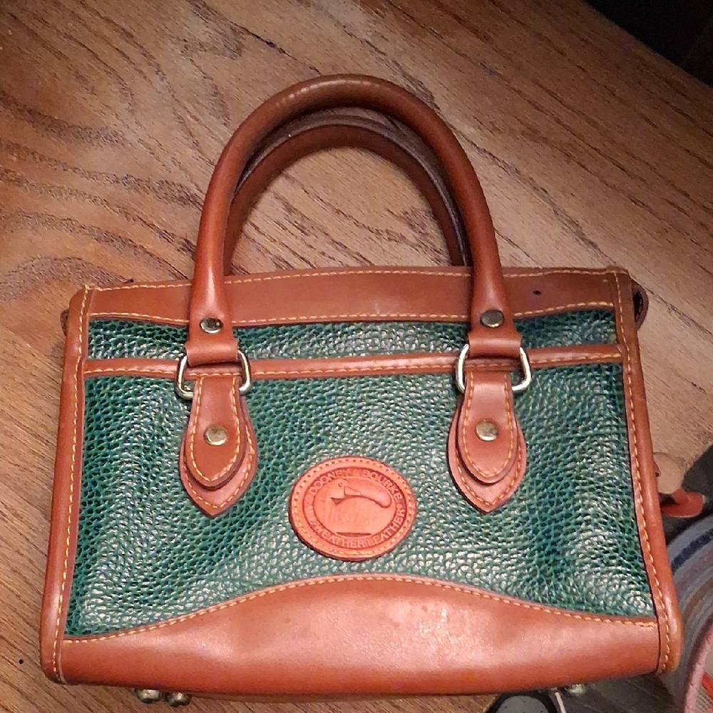Vintage Dooney& Bourke